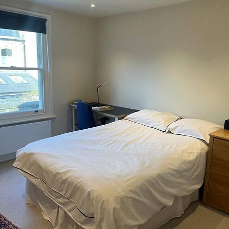 Four Bedroom Modern Victorian Wandsworth House 런던 외부 사진
